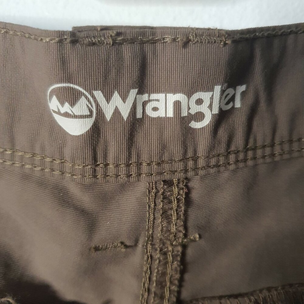 Wrangler Cargo Shorts Men Size 42 Brown Nylon‎ Pockets Lightweight Casual - Picture 7 of 8